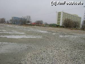[P40] Iarna, pe plajă, la Mamaia. Fără taxă de şezlonguri şi fără alte chestii insolente... Te poţi aşeza oriunde pe domeniul public, dar, normal, nu prea poţi sta cu burta la Soare, căci e cam frig...  » foto by Neptunus
 - 
<span class="allrVoted glyphicon glyphicon-heart hidden" id="av470716"></span>
<a class="m-l-10 hidden" id="sv470716" onclick="voting_Foto_DelVot(,470716,4001)" role="button">șterge vot <span class="glyphicon glyphicon-remove"></span></a>
<a id="v9470716" class=" c-red"  onclick="voting_Foto_SetVot(470716)" role="button"><span class="glyphicon glyphicon-heart-empty"></span> <b>LIKE</b> = Votează poza</a> <img class="hidden"  id="f470716W9" src="/imagini/loader.gif" border="0" /><span class="AjErrMes hidden" id="e470716ErM"></span>