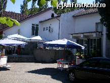 [P11] Intrarea la hotel si la restaurantul Casa Alba. » foto by presario
 - 
<span class="allrVoted glyphicon glyphicon-heart hidden" id="av121874"></span>
<a class="m-l-10 hidden" id="sv121874" onclick="voting_Foto_DelVot(,121874,4025)" role="button">șterge vot <span class="glyphicon glyphicon-remove"></span></a>
<a id="v9121874" class=" c-red"  onclick="voting_Foto_SetVot(121874)" role="button"><span class="glyphicon glyphicon-heart-empty"></span> <b>LIKE</b> = Votează poza</a> <img class="hidden"  id="f121874W9" src="/imagini/loader.gif" border="0" /><span class="AjErrMes hidden" id="e121874ErM"></span>