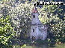 [P03] Biserica - ruina de pe malul lacului. » foto by presario
 - 
<span class="allrVoted glyphicon glyphicon-heart hidden" id="av121866"></span>
<a class="m-l-10 hidden" id="sv121866" onclick="voting_Foto_DelVot(,121866,4025)" role="button">șterge vot <span class="glyphicon glyphicon-remove"></span></a>
<a id="v9121866" class=" c-red"  onclick="voting_Foto_SetVot(121866)" role="button"><span class="glyphicon glyphicon-heart-empty"></span> <b>LIKE</b> = Votează poza</a> <img class="hidden"  id="f121866W9" src="/imagini/loader.gif" border="0" /><span class="AjErrMes hidden" id="e121866ErM"></span>