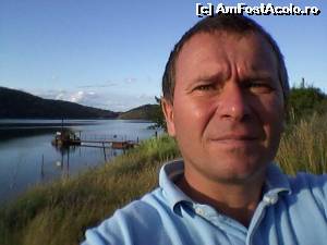 [P04] Eu si lacul.  » foto by Alf76u
 - 
<span class="allrVoted glyphicon glyphicon-heart hidden" id="av520362"></span>
<a class="m-l-10 hidden" id="sv520362" onclick="voting_Foto_DelVot(,520362,4025)" role="button">șterge vot <span class="glyphicon glyphicon-remove"></span></a>
<a id="v9520362" class=" c-red"  onclick="voting_Foto_SetVot(520362)" role="button"><span class="glyphicon glyphicon-heart-empty"></span> <b>LIKE</b> = Votează poza</a> <img class="hidden"  id="f520362W9" src="/imagini/loader.gif" border="0" /><span class="AjErrMes hidden" id="e520362ErM"></span>