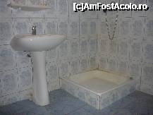 [P21] Asa arata o baie de la ultimul nivel (comuna) » foto by Claudiu U.
 - 
<span class="allrVoted glyphicon glyphicon-heart hidden" id="av244201"></span>
<a class="m-l-10 hidden" id="sv244201" onclick="voting_Foto_DelVot(,244201,4027)" role="button">șterge vot <span class="glyphicon glyphicon-remove"></span></a>
<a id="v9244201" class=" c-red"  onclick="voting_Foto_SetVot(244201)" role="button"><span class="glyphicon glyphicon-heart-empty"></span> <b>LIKE</b> = Votează poza</a> <img class="hidden"  id="f244201W9" src="/imagini/loader.gif" border="0" /><span class="AjErrMes hidden" id="e244201ErM"></span>