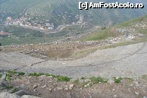 [P44] Teatrul - cealalta atractie importanta a sitului. In dreapta, jos, era Templul lui Dionis. Acropola.  » foto by TraianS
 - 
<span class="allrVoted glyphicon glyphicon-heart hidden" id="av504621"></span>
<a class="m-l-10 hidden" id="sv504621" onclick="voting_Foto_DelVot(,504621,4030)" role="button">șterge vot <span class="glyphicon glyphicon-remove"></span></a>
<a id="v9504621" class=" c-red"  onclick="voting_Foto_SetVot(504621)" role="button"><span class="glyphicon glyphicon-heart-empty"></span> <b>LIKE</b> = Votează poza</a> <img class="hidden"  id="f504621W9" src="/imagini/loader.gif" border="0" /><span class="AjErrMes hidden" id="e504621ErM"></span>