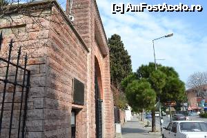 [P46] Muzeul Bergama e pe strada principala care strabate centrul orasului modern. E usor de reperat deoarece e bine semnalizat. Nu am platit parcarea. Aici e intrarea la muzeu.  » foto by TraianS
 - 
<span class="allrVoted glyphicon glyphicon-heart hidden" id="av504623"></span>
<a class="m-l-10 hidden" id="sv504623" onclick="voting_Foto_DelVot(,504623,4030)" role="button">șterge vot <span class="glyphicon glyphicon-remove"></span></a>
<a id="v9504623" class=" c-red"  onclick="voting_Foto_SetVot(504623)" role="button"><span class="glyphicon glyphicon-heart-empty"></span> <b>LIKE</b> = Votează poza</a> <img class="hidden"  id="f504623W9" src="/imagini/loader.gif" border="0" /><span class="AjErrMes hidden" id="e504623ErM"></span>