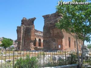 [P08] Bergama - Red Church (nava)  » foto by sanis*
 - 
<span class="allrVoted glyphicon glyphicon-heart hidden" id="av376314"></span>
<a class="m-l-10 hidden" id="sv376314" onclick="voting_Foto_DelVot(,376314,4030)" role="button">șterge vot <span class="glyphicon glyphicon-remove"></span></a>
<a id="v9376314" class=" c-red"  onclick="voting_Foto_SetVot(376314)" role="button"><span class="glyphicon glyphicon-heart-empty"></span> <b>LIKE</b> = Votează poza</a> <img class="hidden"  id="f376314W9" src="/imagini/loader.gif" border="0" /><span class="AjErrMes hidden" id="e376314ErM"></span>