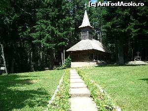 [P19] Castelul Zichy - biserica de lemn și ea închisă după plecarea maicilor » foto by danoradea
 - 
<span class="allrVoted glyphicon glyphicon-heart hidden" id="av578664"></span>
<a class="m-l-10 hidden" id="sv578664" onclick="voting_Foto_DelVot(,578664,4038)" role="button">șterge vot <span class="glyphicon glyphicon-remove"></span></a>
<a id="v9578664" class=" c-red"  onclick="voting_Foto_SetVot(578664)" role="button"><span class="glyphicon glyphicon-heart-empty"></span> <b>LIKE</b> = Votează poza</a> <img class="hidden"  id="f578664W9" src="/imagini/loader.gif" border="0" /><span class="AjErrMes hidden" id="e578664ErM"></span>