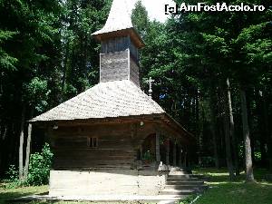 [P24] Castelul Zichy - Biserica de lemn » foto by danoradea
 - 
<span class="allrVoted glyphicon glyphicon-heart hidden" id="av578671"></span>
<a class="m-l-10 hidden" id="sv578671" onclick="voting_Foto_DelVot(,578671,4038)" role="button">șterge vot <span class="glyphicon glyphicon-remove"></span></a>
<a id="v9578671" class=" c-red"  onclick="voting_Foto_SetVot(578671)" role="button"><span class="glyphicon glyphicon-heart-empty"></span> <b>LIKE</b> = Votează poza</a> <img class="hidden"  id="f578671W9" src="/imagini/loader.gif" border="0" /><span class="AjErrMes hidden" id="e578671ErM"></span>