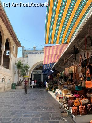 [P32] Bazar în medina » foto by AZE
 - 
<span class="allrVoted glyphicon glyphicon-heart hidden" id="av1323558"></span>
<a class="m-l-10 hidden" id="sv1323558" onclick="voting_Foto_DelVot(,1323558,4041)" role="button">șterge vot <span class="glyphicon glyphicon-remove"></span></a>
<a id="v91323558" class=" c-red"  onclick="voting_Foto_SetVot(1323558)" role="button"><span class="glyphicon glyphicon-heart-empty"></span> <b>LIKE</b> = Votează poza</a> <img class="hidden"  id="f1323558W9" src="/imagini/loader.gif" border="0" /><span class="AjErrMes hidden" id="e1323558ErM"></span>