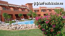 [P17] celalat capat al piscinei din spatele camerelor » foto by ynu25
 - 
<span class="allrVoted glyphicon glyphicon-heart hidden" id="av77808"></span>
<a class="m-l-10 hidden" id="sv77808" onclick="voting_Foto_DelVot(,77808,4046)" role="button">șterge vot <span class="glyphicon glyphicon-remove"></span></a>
<a id="v977808" class=" c-red"  onclick="voting_Foto_SetVot(77808)" role="button"><span class="glyphicon glyphicon-heart-empty"></span> <b>LIKE</b> = Votează poza</a> <img class="hidden"  id="f77808W9" src="/imagini/loader.gif" border="0" /><span class="AjErrMes hidden" id="e77808ErM"></span>