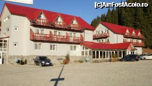 [P47] Vila Coteanu in intregime » foto by Nicu V
 - 
<span class="allrVoted glyphicon glyphicon-heart hidden" id="av394816"></span>
<a class="m-l-10 hidden" id="sv394816" onclick="voting_Foto_DelVot(,394816,4076)" role="button">șterge vot <span class="glyphicon glyphicon-remove"></span></a>
<a id="v9394816" class=" c-red"  onclick="voting_Foto_SetVot(394816)" role="button"><span class="glyphicon glyphicon-heart-empty"></span> <b>LIKE</b> = Votează poza</a> <img class="hidden"  id="f394816W9" src="/imagini/loader.gif" border="0" /><span class="AjErrMes hidden" id="e394816ErM"></span>
