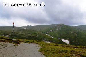 [P04] Traseul nostru cu marcaj cruce roșie (în fundal vârful Coștila)  » foto by AZE
 - 
<span class="allrVoted glyphicon glyphicon-heart hidden" id="av996749"></span>
<a class="m-l-10 hidden" id="sv996749" onclick="voting_Foto_DelVot(,996749,4076)" role="button">șterge vot <span class="glyphicon glyphicon-remove"></span></a>
<a id="v9996749" class=" c-red"  onclick="voting_Foto_SetVot(996749)" role="button"><span class="glyphicon glyphicon-heart-empty"></span> <b>LIKE</b> = Votează poza</a> <img class="hidden"  id="f996749W9" src="/imagini/loader.gif" border="0" /><span class="AjErrMes hidden" id="e996749ErM"></span>