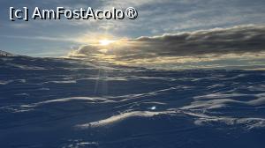 [P02] Spre Cascada Vanturis » foto by Mika
 - 
<span class="allrVoted glyphicon glyphicon-heart hidden" id="av1517256"></span>
<a class="m-l-10 hidden" id="sv1517256" onclick="voting_Foto_DelVot(,1517256,4076)" role="button">șterge vot <span class="glyphicon glyphicon-remove"></span></a>
<a id="v91517256" class=" c-red"  onclick="voting_Foto_SetVot(1517256)" role="button"><span class="glyphicon glyphicon-heart-empty"></span> <b>LIKE</b> = Votează poza</a> <img class="hidden"  id="f1517256W9" src="/imagini/loader.gif" border="0" /><span class="AjErrMes hidden" id="e1517256ErM"></span>