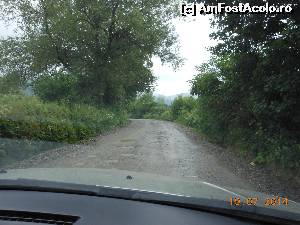 [P05] La Cheile Râşnoavei - Aşa arată drumul spre chei după ploaie.  » foto by iulianic
 - 
<span class="allrVoted glyphicon glyphicon-heart hidden" id="av542927"></span>
<a class="m-l-10 hidden" id="sv542927" onclick="voting_Foto_DelVot(,542927,4078)" role="button">șterge vot <span class="glyphicon glyphicon-remove"></span></a>
<a id="v9542927" class=" c-red"  onclick="voting_Foto_SetVot(542927)" role="button"><span class="glyphicon glyphicon-heart-empty"></span> <b>LIKE</b> = Votează poza</a> <img class="hidden"  id="f542927W9" src="/imagini/loader.gif" border="0" /><span class="AjErrMes hidden" id="e542927ErM"></span>