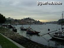[P07] Porto si raul Douro seara. » foto by iulianic
 - 
<span class="allrVoted glyphicon glyphicon-heart hidden" id="av225738"></span>
<a class="m-l-10 hidden" id="sv225738" onclick="voting_Foto_DelVot(,225738,4082)" role="button">șterge vot <span class="glyphicon glyphicon-remove"></span></a>
<a id="v9225738" class=" c-red"  onclick="voting_Foto_SetVot(225738)" role="button"><span class="glyphicon glyphicon-heart-empty"></span> <b>LIKE</b> = Votează poza</a> <img class="hidden"  id="f225738W9" src="/imagini/loader.gif" border="0" /><span class="AjErrMes hidden" id="e225738ErM"></span>