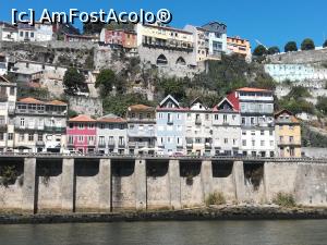 [P24] Cartier al Porto-ului văzut de pe Douro » foto by Mika
 - 
<span class="allrVoted glyphicon glyphicon-heart hidden" id="av1164267"></span>
<a class="m-l-10 hidden" id="sv1164267" onclick="voting_Foto_DelVot(,1164267,4082)" role="button">șterge vot <span class="glyphicon glyphicon-remove"></span></a>
<a id="v91164267" class=" c-red"  onclick="voting_Foto_SetVot(1164267)" role="button"><span class="glyphicon glyphicon-heart-empty"></span> <b>LIKE</b> = Votează poza</a> <img class="hidden"  id="f1164267W9" src="/imagini/loader.gif" border="0" /><span class="AjErrMes hidden" id="e1164267ErM"></span>