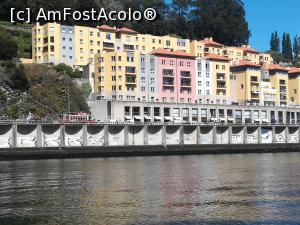 [P30] Blocuri colorate din Porto » foto by Mika
 - 
<span class="allrVoted glyphicon glyphicon-heart hidden" id="av1164273"></span>
<a class="m-l-10 hidden" id="sv1164273" onclick="voting_Foto_DelVot(,1164273,4082)" role="button">șterge vot <span class="glyphicon glyphicon-remove"></span></a>
<a id="v91164273" class=" c-red"  onclick="voting_Foto_SetVot(1164273)" role="button"><span class="glyphicon glyphicon-heart-empty"></span> <b>LIKE</b> = Votează poza</a> <img class="hidden"  id="f1164273W9" src="/imagini/loader.gif" border="0" /><span class="AjErrMes hidden" id="e1164273ErM"></span>