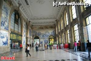 [P29] Estação de São Bento, gara din Porto, inaugurată oficial în 1916, deşi primul tren a sosit aici în 1896.  » foto by Costi
 - 
<span class="allrVoted glyphicon glyphicon-heart hidden" id="av414704"></span>
<a class="m-l-10 hidden" id="sv414704" onclick="voting_Foto_DelVot(,414704,4082)" role="button">șterge vot <span class="glyphicon glyphicon-remove"></span></a>
<a id="v9414704" class=" c-red"  onclick="voting_Foto_SetVot(414704)" role="button"><span class="glyphicon glyphicon-heart-empty"></span> <b>LIKE</b> = Votează poza</a> <img class="hidden"  id="f414704W9" src="/imagini/loader.gif" border="0" /><span class="AjErrMes hidden" id="e414704ErM"></span>