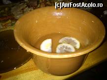 [P12] Apa cu lamaie sa te speli pe maini la sfarsit (sau inainte, hehe...) » foto by alinaro
 - 
<span class="allrVoted glyphicon glyphicon-heart hidden" id="av326722"></span>
<a class="m-l-10 hidden" id="sv326722" onclick="voting_Foto_DelVot(,326722,4083)" role="button">șterge vot <span class="glyphicon glyphicon-remove"></span></a>
<a id="v9326722" class=" c-red"  onclick="voting_Foto_SetVot(326722)" role="button"><span class="glyphicon glyphicon-heart-empty"></span> <b>LIKE</b> = Votează poza</a> <img class="hidden"  id="f326722W9" src="/imagini/loader.gif" border="0" /><span class="AjErrMes hidden" id="e326722ErM"></span>