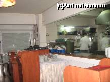 [P11] Restaurantul Marshall  / Bucataria deschisa perfect dezodorizata.  » foto by Michi
 - 
<span class="allrVoted glyphicon glyphicon-heart hidden" id="av386141"></span>
<a class="m-l-10 hidden" id="sv386141" onclick="voting_Foto_DelVot(,386141,4083)" role="button">șterge vot <span class="glyphicon glyphicon-remove"></span></a>
<a id="v9386141" class=" c-red"  onclick="voting_Foto_SetVot(386141)" role="button"><span class="glyphicon glyphicon-heart-empty"></span> <b>LIKE</b> = Votează poza</a> <img class="hidden"  id="f386141W9" src="/imagini/loader.gif" border="0" /><span class="AjErrMes hidden" id="e386141ErM"></span>