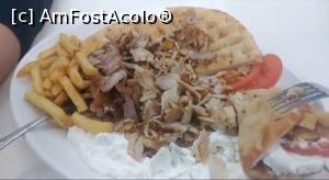 [P06] Gyros Floreasca » foto by Mioritik
 - 
<span class="allrVoted glyphicon glyphicon-heart hidden" id="av1346838"></span>
<a class="m-l-10 hidden" id="sv1346838" onclick="voting_Foto_DelVot(,1346838,4083)" role="button">șterge vot <span class="glyphicon glyphicon-remove"></span></a>
<a id="v91346838" class=" c-red"  onclick="voting_Foto_SetVot(1346838)" role="button"><span class="glyphicon glyphicon-heart-empty"></span> <b>LIKE</b> = Votează poza</a> <img class="hidden"  id="f1346838W9" src="/imagini/loader.gif" border="0" /><span class="AjErrMes hidden" id="e1346838ErM"></span>