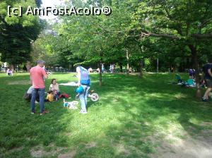 [P37] Minunatul Cișmigiu plin de verdeață, mai 2022, la picnic » foto by Mioritik
 - 
<span class="allrVoted glyphicon glyphicon-heart hidden" id="av1363171"></span>
<a class="m-l-10 hidden" id="sv1363171" onclick="voting_Foto_DelVot(,1363171,4083)" role="button">șterge vot <span class="glyphicon glyphicon-remove"></span></a>
<a id="v91363171" class=" c-red"  onclick="voting_Foto_SetVot(1363171)" role="button"><span class="glyphicon glyphicon-heart-empty"></span> <b>LIKE</b> = Votează poza</a> <img class="hidden"  id="f1363171W9" src="/imagini/loader.gif" border="0" /><span class="AjErrMes hidden" id="e1363171ErM"></span>