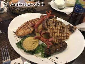 [P14] Restaurant Casa Anca - Platou Grill Casa Anca » foto by nicole33
 - 
<span class="allrVoted glyphicon glyphicon-heart hidden" id="av1038493"></span>
<a class="m-l-10 hidden" id="sv1038493" onclick="voting_Foto_DelVot(,1038493,4083)" role="button">șterge vot <span class="glyphicon glyphicon-remove"></span></a>
<a id="v91038493" class=" c-red"  onclick="voting_Foto_SetVot(1038493)" role="button"><span class="glyphicon glyphicon-heart-empty"></span> <b>LIKE</b> = Votează poza</a> <img class="hidden"  id="f1038493W9" src="/imagini/loader.gif" border="0" /><span class="AjErrMes hidden" id="e1038493ErM"></span>