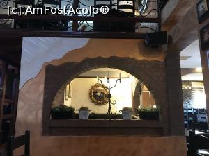 [P08] Restaurant Casa Anca - separeu » foto by nicole33
 - 
<span class="allrVoted glyphicon glyphicon-heart hidden" id="av1038487"></span>
<a class="m-l-10 hidden" id="sv1038487" onclick="voting_Foto_DelVot(,1038487,4083)" role="button">șterge vot <span class="glyphicon glyphicon-remove"></span></a>
<a id="v91038487" class=" c-red"  onclick="voting_Foto_SetVot(1038487)" role="button"><span class="glyphicon glyphicon-heart-empty"></span> <b>LIKE</b> = Votează poza</a> <img class="hidden"  id="f1038487W9" src="/imagini/loader.gif" border="0" /><span class="AjErrMes hidden" id="e1038487ErM"></span>