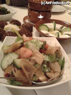 [P04] salata libaneza in prim plan, falafel » foto by amero
 - 
<span class="allrVoted glyphicon glyphicon-heart hidden" id="av405614"></span>
<a class="m-l-10 hidden" id="sv405614" onclick="voting_Foto_DelVot(,405614,4083)" role="button">șterge vot <span class="glyphicon glyphicon-remove"></span></a>
<a id="v9405614" class=" c-red"  onclick="voting_Foto_SetVot(405614)" role="button"><span class="glyphicon glyphicon-heart-empty"></span> <b>LIKE</b> = Votează poza</a> <img class="hidden"  id="f405614W9" src="/imagini/loader.gif" border="0" /><span class="AjErrMes hidden" id="e405614ErM"></span>