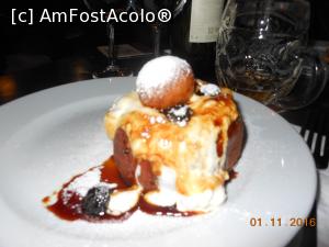 [P24] Caru' cu Bere - Un papanaș.  » foto by iulianic
 - 
<span class="allrVoted glyphicon glyphicon-heart hidden" id="av807237"></span>
<a class="m-l-10 hidden" id="sv807237" onclick="voting_Foto_DelVot(,807237,4083)" role="button">șterge vot <span class="glyphicon glyphicon-remove"></span></a>
<a id="v9807237" class=" c-red"  onclick="voting_Foto_SetVot(807237)" role="button"><span class="glyphicon glyphicon-heart-empty"></span> <b>LIKE</b> = Votează poza</a> <img class="hidden"  id="f807237W9" src="/imagini/loader.gif" border="0" /><span class="AjErrMes hidden" id="e807237ErM"></span>