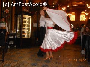 [P41] Caru' cu Bere - Moment coregrafic.  » foto by iulianic
 - 
<span class="allrVoted glyphicon glyphicon-heart hidden" id="av807254"></span>
<a class="m-l-10 hidden" id="sv807254" onclick="voting_Foto_DelVot(,807254,4083)" role="button">șterge vot <span class="glyphicon glyphicon-remove"></span></a>
<a id="v9807254" class=" c-red"  onclick="voting_Foto_SetVot(807254)" role="button"><span class="glyphicon glyphicon-heart-empty"></span> <b>LIKE</b> = Votează poza</a> <img class="hidden"  id="f807254W9" src="/imagini/loader.gif" border="0" /><span class="AjErrMes hidden" id="e807254ErM"></span>