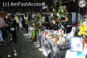 [P24] București, Hanu’ lui Manuc, Artisan Food Market, Ofertă de dulciuri » foto by mprofeanu
 - 
<span class="allrVoted glyphicon glyphicon-heart hidden" id="av1332822"></span>
<a class="m-l-10 hidden" id="sv1332822" onclick="voting_Foto_DelVot(,1332822,4083)" role="button">șterge vot <span class="glyphicon glyphicon-remove"></span></a>
<a id="v91332822" class=" c-red"  onclick="voting_Foto_SetVot(1332822)" role="button"><span class="glyphicon glyphicon-heart-empty"></span> <b>LIKE</b> = Votează poza</a> <img class="hidden"  id="f1332822W9" src="/imagini/loader.gif" border="0" /><span class="AjErrMes hidden" id="e1332822ErM"></span>