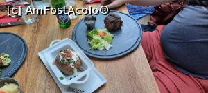 [P09] București, Red Angus Steak House, Red Angus Tenderloin “Dry Aged” și Cartof copt la cuptor, cu unt și smântână » foto by mprofeanu
 - 
<span class="allrVoted glyphicon glyphicon-heart hidden" id="av1390050"></span>
<a class="m-l-10 hidden" id="sv1390050" onclick="voting_Foto_DelVot(,1390050,4083)" role="button">șterge vot <span class="glyphicon glyphicon-remove"></span></a>
<a id="v91390050" class=" c-red"  onclick="voting_Foto_SetVot(1390050)" role="button"><span class="glyphicon glyphicon-heart-empty"></span> <b>LIKE</b> = Votează poza</a> <img class="hidden"  id="f1390050W9" src="/imagini/loader.gif" border="0" /><span class="AjErrMes hidden" id="e1390050ErM"></span>