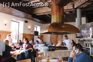 [P10] București, Restaurantul City Grill Covaci, Grătarul elegant, modern, ca să-l simți trebuie să mergi lângă el » foto by mprofeanu
 - 
<span class="allrVoted glyphicon glyphicon-heart hidden" id="av1163054"></span>
<a class="m-l-10 hidden" id="sv1163054" onclick="voting_Foto_DelVot(,1163054,4083)" role="button">șterge vot <span class="glyphicon glyphicon-remove"></span></a>
<a id="v91163054" class=" c-red"  onclick="voting_Foto_SetVot(1163054)" role="button"><span class="glyphicon glyphicon-heart-empty"></span> <b>LIKE</b> = Votează poza</a> <img class="hidden"  id="f1163054W9" src="/imagini/loader.gif" border="0" /><span class="AjErrMes hidden" id="e1163054ErM"></span>