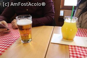 [P12] București, Restaurantul City Grill Covaci, Citronadă cu miere și Berea Ursus retro nepasteurizată » foto by mprofeanu
 - 
<span class="allrVoted glyphicon glyphicon-heart hidden" id="av1163056"></span>
<a class="m-l-10 hidden" id="sv1163056" onclick="voting_Foto_DelVot(,1163056,4083)" role="button">șterge vot <span class="glyphicon glyphicon-remove"></span></a>
<a id="v91163056" class=" c-red"  onclick="voting_Foto_SetVot(1163056)" role="button"><span class="glyphicon glyphicon-heart-empty"></span> <b>LIKE</b> = Votează poza</a> <img class="hidden"  id="f1163056W9" src="/imagini/loader.gif" border="0" /><span class="AjErrMes hidden" id="e1163056ErM"></span>