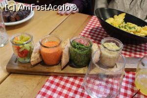 [P14] București, Restaurantul City Grill Covaci, Gustarea vegetariană viu colorată, arăta frumos în vasele ei și este și bună » foto by mprofeanu
 - 
<span class="allrVoted glyphicon glyphicon-heart hidden" id="av1163058"></span>
<a class="m-l-10 hidden" id="sv1163058" onclick="voting_Foto_DelVot(,1163058,4083)" role="button">șterge vot <span class="glyphicon glyphicon-remove"></span></a>
<a id="v91163058" class=" c-red"  onclick="voting_Foto_SetVot(1163058)" role="button"><span class="glyphicon glyphicon-heart-empty"></span> <b>LIKE</b> = Votează poza</a> <img class="hidden"  id="f1163058W9" src="/imagini/loader.gif" border="0" /><span class="AjErrMes hidden" id="e1163058ErM"></span>