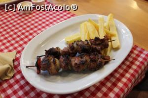 [P17] București, Restaurantul City Grill Covaci, Frigăruia de porc, putea fi și mai mare... » foto by mprofeanu
 - 
<span class="allrVoted glyphicon glyphicon-heart hidden" id="av1163061"></span>
<a class="m-l-10 hidden" id="sv1163061" onclick="voting_Foto_DelVot(,1163061,4083)" role="button">șterge vot <span class="glyphicon glyphicon-remove"></span></a>
<a id="v91163061" class=" c-red"  onclick="voting_Foto_SetVot(1163061)" role="button"><span class="glyphicon glyphicon-heart-empty"></span> <b>LIKE</b> = Votează poza</a> <img class="hidden"  id="f1163061W9" src="/imagini/loader.gif" border="0" /><span class="AjErrMes hidden" id="e1163061ErM"></span>