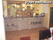 [P01] La SEDIU - barul şi cuptorul cu lemne; bucătăria e în alt loc, complet separată. Aici se coc doar pizzele şi focaccia. » foto by Dragoș_MD
 - 
<span class="allrVoted glyphicon glyphicon-heart hidden" id="av173153"></span>
<a class="m-l-10 hidden" id="sv173153" onclick="voting_Foto_DelVot(,173153,4083)" role="button">șterge vot <span class="glyphicon glyphicon-remove"></span></a>
<a id="v9173153" class=" c-red"  onclick="voting_Foto_SetVot(173153)" role="button"><span class="glyphicon glyphicon-heart-empty"></span> <b>LIKE</b> = Votează poza</a> <img class="hidden"  id="f173153W9" src="/imagini/loader.gif" border="0" /><span class="AjErrMes hidden" id="e173153ErM"></span>