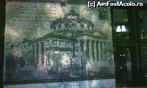 [P04] Hanul lui Manuc - imagini din Bucureștiul de odinioară decorează pereții cerdacului » foto by Dragoș_MD
 - 
<span class="allrVoted glyphicon glyphicon-heart hidden" id="av568102"></span>
<a class="m-l-10 hidden" id="sv568102" onclick="voting_Foto_DelVot(,568102,4083)" role="button">șterge vot <span class="glyphicon glyphicon-remove"></span></a>
<a id="v9568102" class=" c-red"  onclick="voting_Foto_SetVot(568102)" role="button"><span class="glyphicon glyphicon-heart-empty"></span> <b>LIKE</b> = Votează poza</a> <img class="hidden"  id="f568102W9" src="/imagini/loader.gif" border="0" /><span class="AjErrMes hidden" id="e568102ErM"></span>
