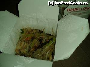 [P15] Detaliere take-away2: spaghete transparente cu carne de pui.  » foto by ariciu*
 - 
<span class="allrVoted glyphicon glyphicon-heart hidden" id="av500676"></span>
<a class="m-l-10 hidden" id="sv500676" onclick="voting_Foto_DelVot(,500676,4083)" role="button">șterge vot <span class="glyphicon glyphicon-remove"></span></a>
<a id="v9500676" class=" c-red"  onclick="voting_Foto_SetVot(500676)" role="button"><span class="glyphicon glyphicon-heart-empty"></span> <b>LIKE</b> = Votează poza</a> <img class="hidden"  id="f500676W9" src="/imagini/loader.gif" border="0" /><span class="AjErrMes hidden" id="e500676ErM"></span>