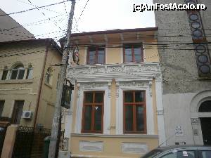 [P05] Cladirea restaurantului Baba Dochia - fatada dinspre strada Visarion.  » foto by Floria
 - 
<span class="allrVoted glyphicon glyphicon-heart hidden" id="av401194"></span>
<a class="m-l-10 hidden" id="sv401194" onclick="voting_Foto_DelVot(,401194,4083)" role="button">șterge vot <span class="glyphicon glyphicon-remove"></span></a>
<a id="v9401194" class=" c-red"  onclick="voting_Foto_SetVot(401194)" role="button"><span class="glyphicon glyphicon-heart-empty"></span> <b>LIKE</b> = Votează poza</a> <img class="hidden"  id="f401194W9" src="/imagini/loader.gif" border="0" /><span class="AjErrMes hidden" id="e401194ErM"></span>