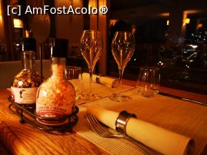 [P03] Restaurant La Vitrine » foto by crismis
 - 
<span class="allrVoted glyphicon glyphicon-heart hidden" id="av1272638"></span>
<a class="m-l-10 hidden" id="sv1272638" onclick="voting_Foto_DelVot(,1272638,4083)" role="button">șterge vot <span class="glyphicon glyphicon-remove"></span></a>
<a id="v91272638" class=" c-red"  onclick="voting_Foto_SetVot(1272638)" role="button"><span class="glyphicon glyphicon-heart-empty"></span> <b>LIKE</b> = Votează poza</a> <img class="hidden"  id="f1272638W9" src="/imagini/loader.gif" border="0" /><span class="AjErrMes hidden" id="e1272638ErM"></span>