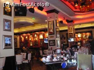 [P16] interior- toti peretii sunt documentati cu clipe din istoria rock » foto by Yolanda
 - 
<span class="allrVoted glyphicon glyphicon-heart hidden" id="av924764"></span>
<a class="m-l-10 hidden" id="sv924764" onclick="voting_Foto_DelVot(,924764,4083)" role="button">șterge vot <span class="glyphicon glyphicon-remove"></span></a>
<a id="v9924764" class=" c-red"  onclick="voting_Foto_SetVot(924764)" role="button"><span class="glyphicon glyphicon-heart-empty"></span> <b>LIKE</b> = Votează poza</a> <img class="hidden"  id="f924764W9" src="/imagini/loader.gif" border="0" /><span class="AjErrMes hidden" id="e924764ErM"></span>