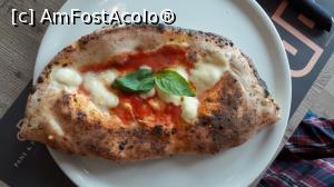 [P05] Pizza Calzone Napoletano » foto by BOGDAN DSN
 - 
<span class="allrVoted glyphicon glyphicon-heart hidden" id="av955724"></span>
<a class="m-l-10 hidden" id="sv955724" onclick="voting_Foto_DelVot(,955724,4083)" role="button">șterge vot <span class="glyphicon glyphicon-remove"></span></a>
<a id="v9955724" class=" c-red"  onclick="voting_Foto_SetVot(955724)" role="button"><span class="glyphicon glyphicon-heart-empty"></span> <b>LIKE</b> = Votează poza</a> <img class="hidden"  id="f955724W9" src="/imagini/loader.gif" border="0" /><span class="AjErrMes hidden" id="e955724ErM"></span>