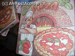 [P31] Ambalajele pentru livrarea pizzei.  » foto by Zoazore
 - 
<span class="allrVoted glyphicon glyphicon-heart hidden" id="av897182"></span>
<a class="m-l-10 hidden" id="sv897182" onclick="voting_Foto_DelVot(,897182,4083)" role="button">șterge vot <span class="glyphicon glyphicon-remove"></span></a>
<a id="v9897182" class=" c-red"  onclick="voting_Foto_SetVot(897182)" role="button"><span class="glyphicon glyphicon-heart-empty"></span> <b>LIKE</b> = Votează poza</a> <img class="hidden"  id="f897182W9" src="/imagini/loader.gif" border="0" /><span class="AjErrMes hidden" id="e897182ErM"></span>