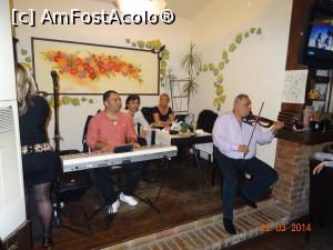 [P08] Formația care ne-a distrat atât de frumos.  » foto by Aurici
 - 
<span class="allrVoted glyphicon glyphicon-heart hidden" id="av720842"></span>
<a class="m-l-10 hidden" id="sv720842" onclick="voting_Foto_DelVot(,720842,4083)" role="button">șterge vot <span class="glyphicon glyphicon-remove"></span></a>
<a id="v9720842" class=" c-red"  onclick="voting_Foto_SetVot(720842)" role="button"><span class="glyphicon glyphicon-heart-empty"></span> <b>LIKE</b> = Votează poza</a> <img class="hidden"  id="f720842W9" src="/imagini/loader.gif" border="0" /><span class="AjErrMes hidden" id="e720842ErM"></span>