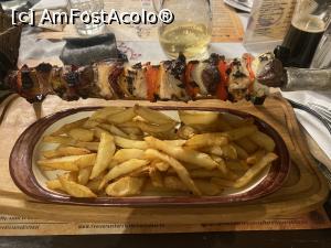 [P23] Restaurant Burebista - frigaruia mea » foto by mishu
 - 
<span class="allrVoted glyphicon glyphicon-heart hidden" id="av1337928"></span>
<a class="m-l-10 hidden" id="sv1337928" onclick="voting_Foto_DelVot(,1337928,4083)" role="button">șterge vot <span class="glyphicon glyphicon-remove"></span></a>
<a id="v91337928" class=" c-red"  onclick="voting_Foto_SetVot(1337928)" role="button"><span class="glyphicon glyphicon-heart-empty"></span> <b>LIKE</b> = Votează poza</a> <img class="hidden"  id="f1337928W9" src="/imagini/loader.gif" border="0" /><span class="AjErrMes hidden" id="e1337928ErM"></span>