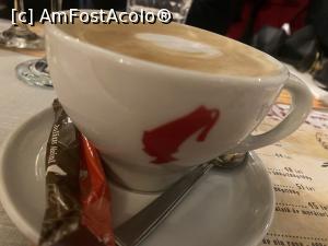 [P32] Restaurant Burebista - un capuccino » foto by mishu
 - 
<span class="allrVoted glyphicon glyphicon-heart hidden" id="av1337937"></span>
<a class="m-l-10 hidden" id="sv1337937" onclick="voting_Foto_DelVot(,1337937,4083)" role="button">șterge vot <span class="glyphicon glyphicon-remove"></span></a>
<a id="v91337937" class=" c-red"  onclick="voting_Foto_SetVot(1337937)" role="button"><span class="glyphicon glyphicon-heart-empty"></span> <b>LIKE</b> = Votează poza</a> <img class="hidden"  id="f1337937W9" src="/imagini/loader.gif" border="0" /><span class="AjErrMes hidden" id="e1337937ErM"></span>