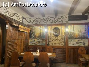 [P35] Restaurant Burebista - de prin restaurant » foto by mishu
 - 
<span class="allrVoted glyphicon glyphicon-heart hidden" id="av1337940"></span>
<a class="m-l-10 hidden" id="sv1337940" onclick="voting_Foto_DelVot(,1337940,4083)" role="button">șterge vot <span class="glyphicon glyphicon-remove"></span></a>
<a id="v91337940" class=" c-red"  onclick="voting_Foto_SetVot(1337940)" role="button"><span class="glyphicon glyphicon-heart-empty"></span> <b>LIKE</b> = Votează poza</a> <img class="hidden"  id="f1337940W9" src="/imagini/loader.gif" border="0" /><span class="AjErrMes hidden" id="e1337940ErM"></span>