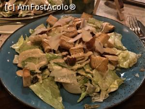 [P19] Salon Golescu - salata mea » foto by mishu
 - 
<span class="allrVoted glyphicon glyphicon-heart hidden" id="av1340613"></span>
<a class="m-l-10 hidden" id="sv1340613" onclick="voting_Foto_DelVot(,1340613,4083)" role="button">șterge vot <span class="glyphicon glyphicon-remove"></span></a>
<a id="v91340613" class=" c-red"  onclick="voting_Foto_SetVot(1340613)" role="button"><span class="glyphicon glyphicon-heart-empty"></span> <b>LIKE</b> = Votează poza</a> <img class="hidden"  id="f1340613W9" src="/imagini/loader.gif" border="0" /><span class="AjErrMes hidden" id="e1340613ErM"></span>