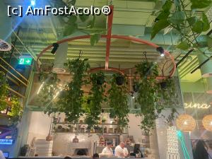 [P13] Restaurant AveForchetta - interior local, se vad dragut plantele, dar si cuptorul de pizza » foto by mishu
 - 
<span class="allrVoted glyphicon glyphicon-heart hidden" id="av1361715"></span>
<a class="m-l-10 hidden" id="sv1361715" onclick="voting_Foto_DelVot(,1361715,4083)" role="button">șterge vot <span class="glyphicon glyphicon-remove"></span></a>
<a id="v91361715" class=" c-red"  onclick="voting_Foto_SetVot(1361715)" role="button"><span class="glyphicon glyphicon-heart-empty"></span> <b>LIKE</b> = Votează poza</a> <img class="hidden"  id="f1361715W9" src="/imagini/loader.gif" border="0" /><span class="AjErrMes hidden" id="e1361715ErM"></span>