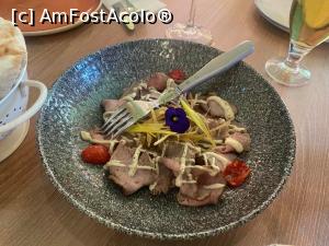 [P09] Restaurant AveForchetta - vitello tonatto » foto by mishu
 - 
<span class="allrVoted glyphicon glyphicon-heart hidden" id="av1361711"></span>
<a class="m-l-10 hidden" id="sv1361711" onclick="voting_Foto_DelVot(,1361711,4083)" role="button">șterge vot <span class="glyphicon glyphicon-remove"></span></a>
<a id="v91361711" class=" c-red"  onclick="voting_Foto_SetVot(1361711)" role="button"><span class="glyphicon glyphicon-heart-empty"></span> <b>LIKE</b> = Votează poza</a> <img class="hidden"  id="f1361711W9" src="/imagini/loader.gif" border="0" /><span class="AjErrMes hidden" id="e1361711ErM"></span>